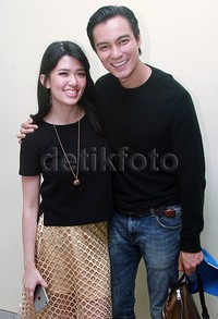 Tak canggung memamerkan kedekatan mereka, Baim Wong dan Pica Priscilla CLBK? Pool/Gus Mun/detikFoto.