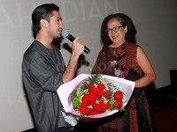 Ibunda Reza yang turut hadir tampak bangga dengan putranya itu. Pool/Gus Mun/detikFoto.