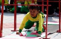 Perlombaan yang dipertandingkan mulai dari estafet merah putih, perang bintang hingga balon tangkis.