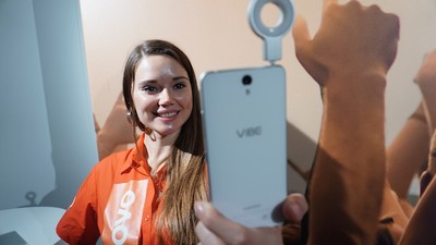 Lenovo Lepas 3 Vibe: Jagoan Selfie, Baterai Gahar