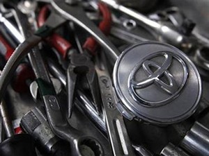 Toyota Kembangkan Mobil Terbang?