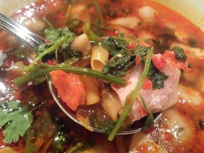 Segarnya Kuah Chicken Tom Yum dan Legit Manis Khao Niau Mango A la Tom Tom Restaurant