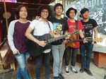 d'Masiv Ngamen di Terminal Bus Depok