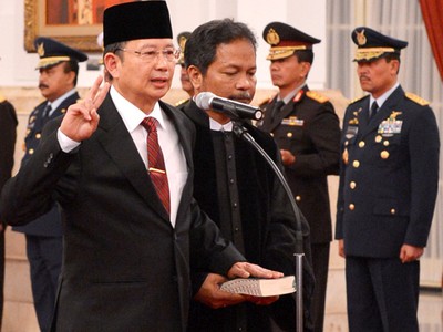 Willem Rampangilei Dilantik Jadi Kepala BNPB