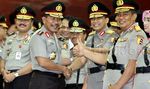 Komjen Buwas Bertukar Posisi dengan Komjen Anang