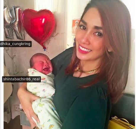 Shinta Bachir Lahirkan Bayi Laki-laki, Diberi Nama Arka
