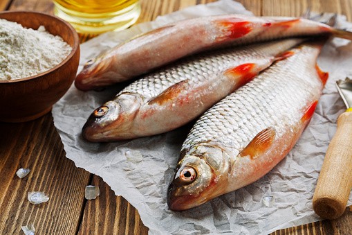 Ikan Keras dan Gosong? Mungkin Anda Melakukan 8 Kesalahan Memasak Ini (2)