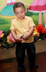 Gemes, Kellen Lemos Kecil-kecil Gaya Banget