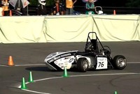 Mobil Formula dari Tim Garuda Universitas Yogyakarta (UNY) Yang sedang melaju di lintasan balap Shizouka, Jepang.  Tim UNY mendapat peringkat bagus dalam hal efisiensi.(istimewa/UNY).