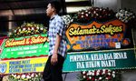 Karangan Bunga untuk Komjen Anang Penuhi Bareskrim