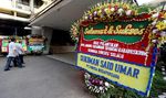 Karangan Bunga untuk Komjen Anang Penuhi Bareskrim