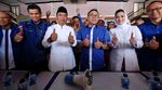Penantang Risma Daftar ke KPU Naik Kereta Kelinci