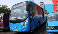 Sementara rute bus TransJabodetabek Ciputat-Blok M sudah lebih dulu beroperasi pada 1 Oktober 2014. Pool/Lamhot Aritonang/detikFoto.