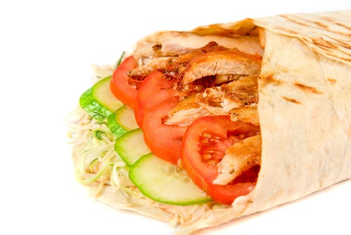 Malam Ini Enaknya Makan Malam dengan Kebab yang Empuk Gurih