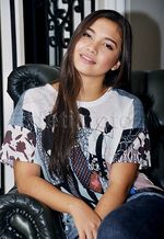 Angela Gilsha Sudah Cantik, Rendah Hati Pula