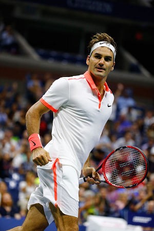 Singkirkan Isner Straight Set, Federer Tiba di 8 Besar