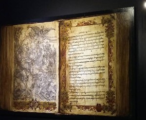 Naskah Kuno Bertemu Media Sosial di Pameran Java Script Eddy Susanto