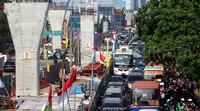 Arus lalu lintas di Jalan Kapten Tendean macet panjang.