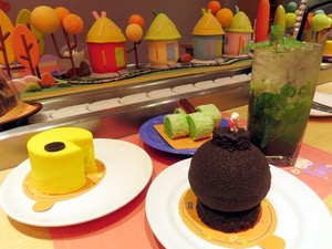 Cake A Boo: Bersantai Sambil Mencicip Cake Berkarakter Lucu dari Negeri Dongeng!