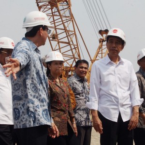 Jokowi Singgung Soal Kereta Cepat Saat Resmikan Proyek LRT