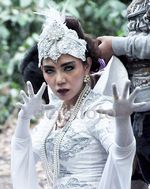 Hiii... Serem Banget! Bella Shofie Jadi Ratu Buaya Putih