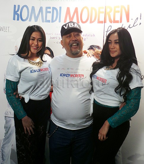 Indro 'Warkop' Diapit Duo Serigala