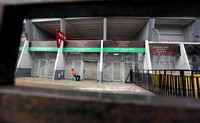 Kawasan GBK jauh-jauh hari sudah dijaga pihak pengamanan yang merupakan gabungan dari petugas internal GBK dan petugas keamanan yang khusus disiagakan untuk konser tersebut.