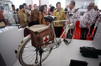 Selain itu ada juga pameran benda-benda bersejarah PMI yang dari awal berdiri sudah digunakan, seperti sepda ini.