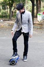 Aliando Asyik Naik Run Wheel