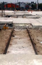 Rizal Ramli Hancurkan Beton Penutup Rel di Priok