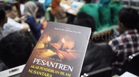 Diskusi membedah buku Pesantren Akar Pendidikan Islam Nusantara ini nantinya akan rutin diselenggarakan di ruang perpustakaan Kantor Pusat PBNU Jakarta.