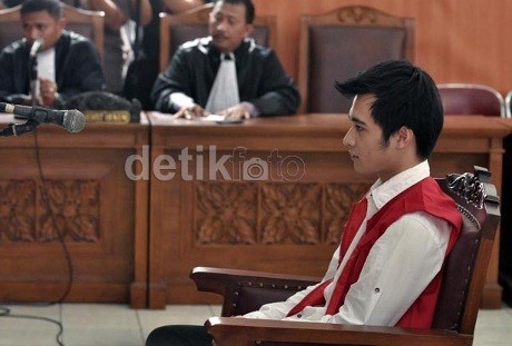 Eza Gionino Minta Keringanan Hukuman