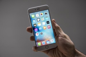 Kritik Pedas iPhone 6S 16 GB: Ini Menggelikan!