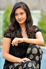 Cantik Alami Nadya Arina