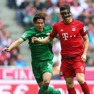 Tekad Die Roten Hindari Kejutan Augsburg Demi Menjaga Ritme