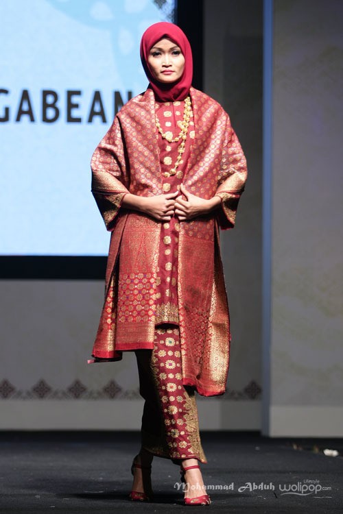 Ghea Panggabean. Indonesia Internasional Islamic Fashion & Products 2015 Ethnic Urbanovative at Jakarta Convention Center. Jakarta. [Foto: Mohammad Abduh/Wolipop]