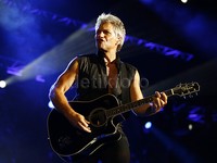 Ada penampilan spesial yang disiapkan Bon Jovi di konsernya di Jakarta.