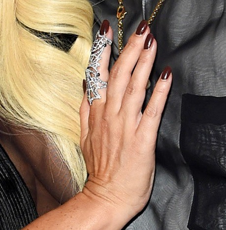 Wuih! Jessica Simpson Dapat Hadiah Cincin Mewah Rp 428 Juta Wuih! Jessica Simpson Dapat Hadiah Cincin Mewah Rp 428 Juta