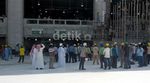 Pekerja Perbaiki Masjidil Haram Yang Rusak Karena Crane