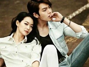 Mesra! Kim Woo Bin Syuting Iklan Bareng Pacar