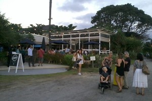 Kafe Asyik Buat Nongkrong Pas Sunset di Seminyak, Bali
