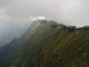 Sisi Lain Bromo yang Mungkin Belum Pernah Kamu Lihat