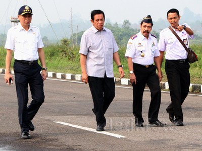 Aksi Jonan Blusukan di Bandara Kalimarau
