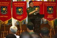 Mendagri Tjahjo Kumolo memberikan pengarahan.