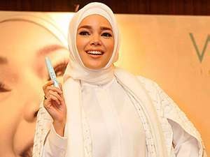 Main di Film Air Mata Surga, Dewi Sandra Sulit Berbahasa Jawa