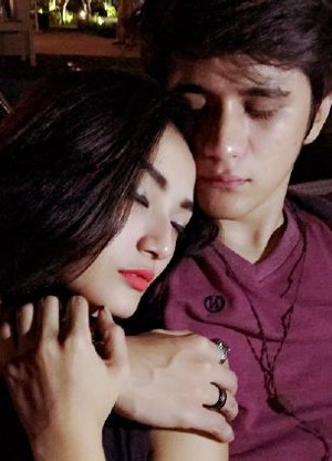 Mesra dengan James Thomas, Siti Badriah Malah Diserang Haters