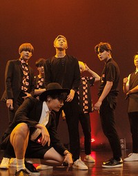 Dibuka dengan lagu 'N.O', teriakan dari ARMY seperti tidak ada matinya. (SH Entertainment)
