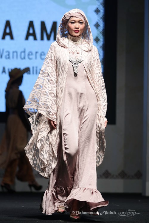 Amalina Aman Gypsy Wanderer from Australia. Indonesia Internasional Islamic Fashion & Products 2015 Ethnic Urbanovative at Jakarta Convention Center. Jakarta. [Foto: Mohammad Abduh/Wolipop]