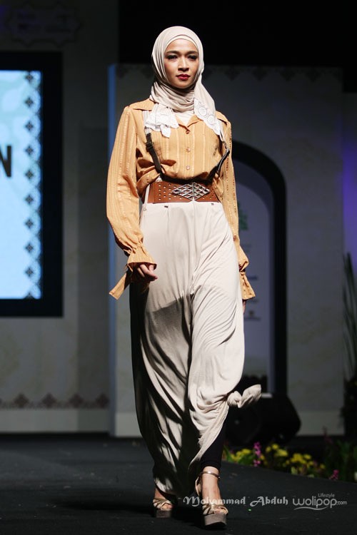Amalina Aman Gypsy Wanderer from Australia. Indonesia Internasional Islamic Fashion & Products 2015 Ethnic Urbanovative at Jakarta Convention Center. Jakarta. [Foto: Mohammad Abduh/Wolipop]