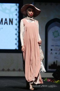 Amalina Aman Gypsy Wanderer from Australia. Indonesia Internasional Islamic Fashion & Products 2015 Ethnic Urbanovative at Jakarta Convention Center. Jakarta. [Foto: Mohammad Abduh/Wolipop]